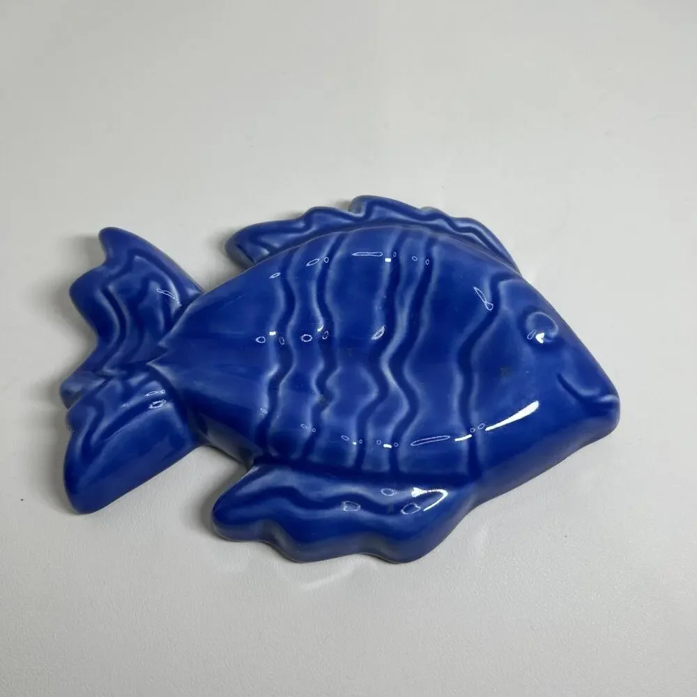 Vtg Treasure Craft Tropical Blue Fish Shaped Ceramic Spoon Rest Soap Dish USA